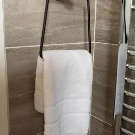 3 Bdr House By Caledonia Luxe Short Lets & Serviced *