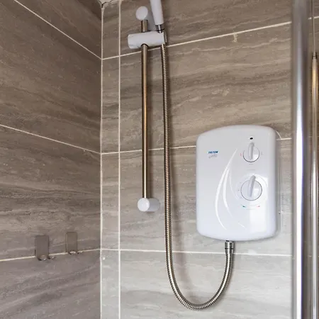 別荘 3 Bdr House By Caledonia Luxe Short Lets & Serviced