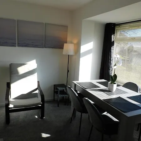New & Delightful 3 Bed House In East Kilbride Holiday home *
