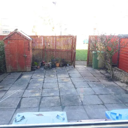New & Delightful 3 Bed House In East Kilbride * Glasgow