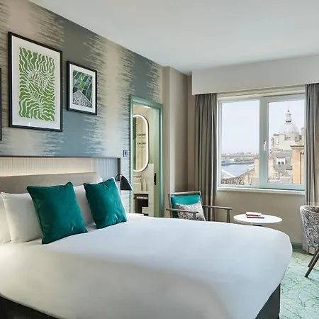 Hotel Leonardo Royal