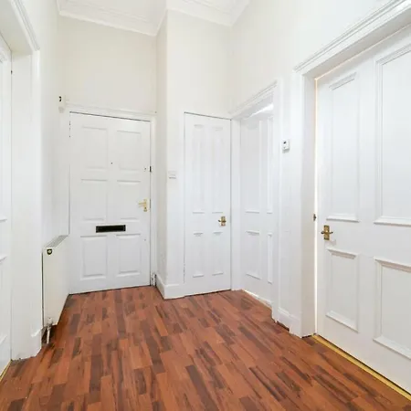 Apartment Road