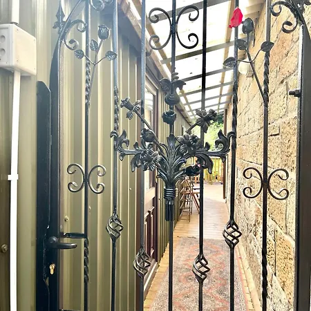 Hotel Pass The Keys Traditional 5 Bed Bellahouston Sleeps 10