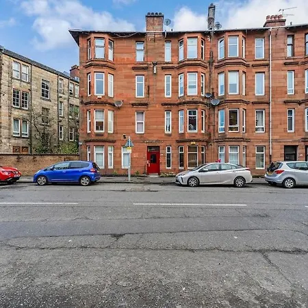 Apartment Traditional 1-bed Flat In Southside