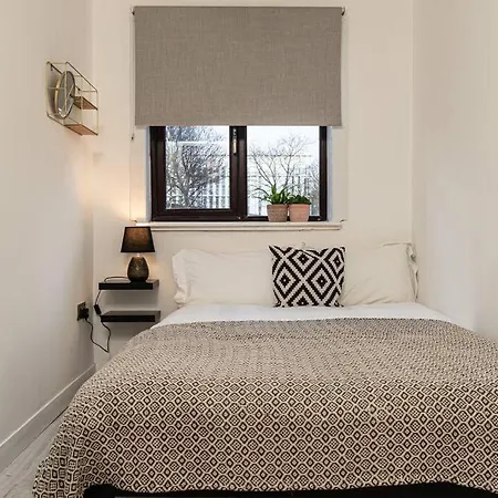 Apartment Stylish Pad With Free Private Parking Glasgow
