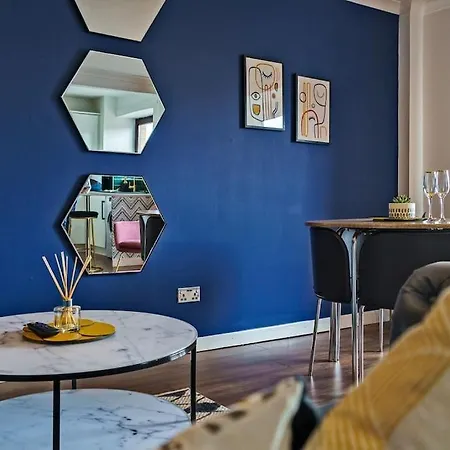 New Slick Finnieston Pad W/ Free Parking * Glasgow