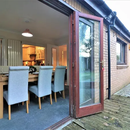 Signature - Shield House Apartman *