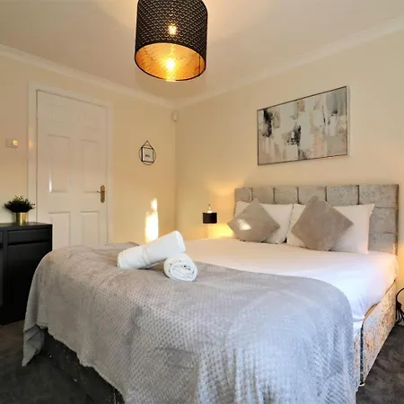 Signature - Shield House Glasgow