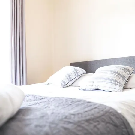 Glasgow, 3 Bed Close To City Centre, Free Street Parking 格拉斯哥