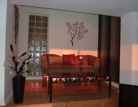 Clyde View Apartment *