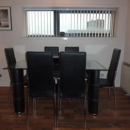 Clyde View Apartment