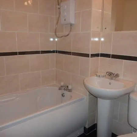 Clyde View Apartment *