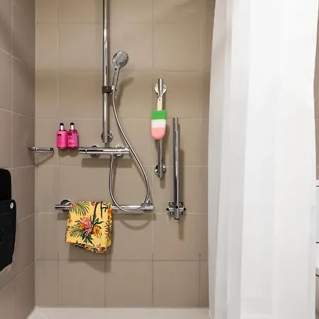 Moxy Sec 글라스고