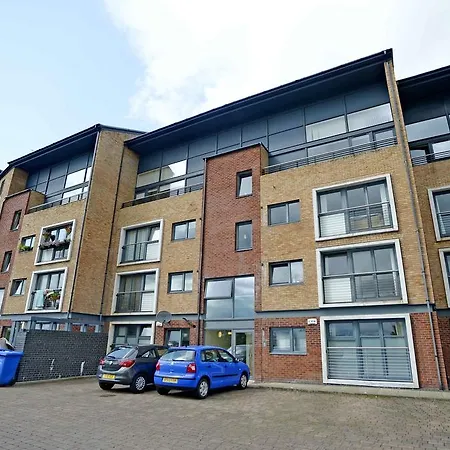 Apartment Admirals Gate Glasgow