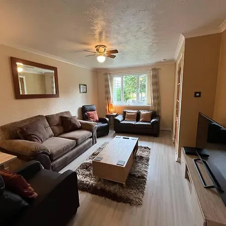 Сasa de vacaciones Spacious Near Glasgow