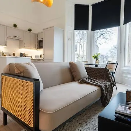 The West End Retreat - Your Luxurious 5* *