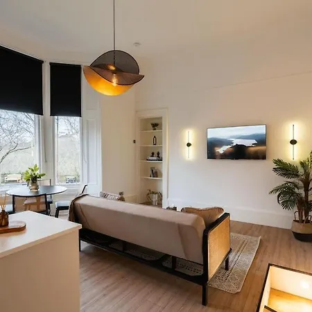 The West End Retreat - Your Luxurious 5* Apartamento