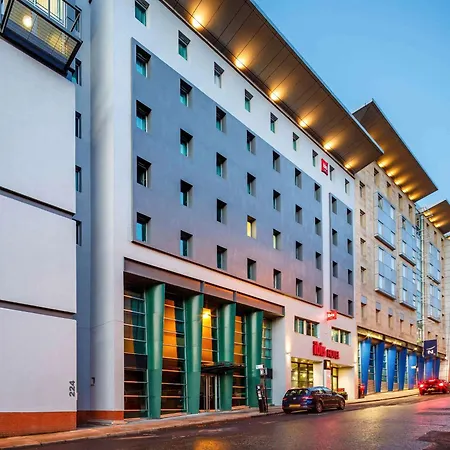 Ibis Centre – Sauchiehall St Hotel 3*