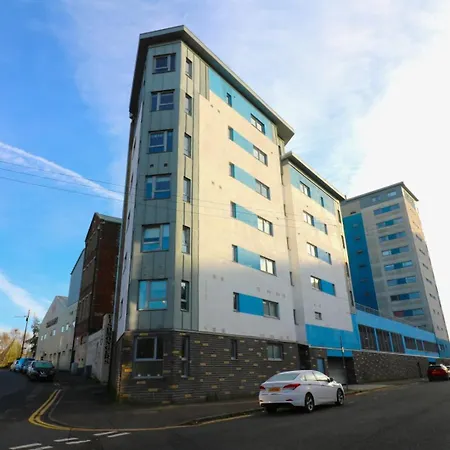 Glas-go 2 Bedroom 3 Min Walk To Secc Hydro Free Parking Onsite Apartment Glasgow