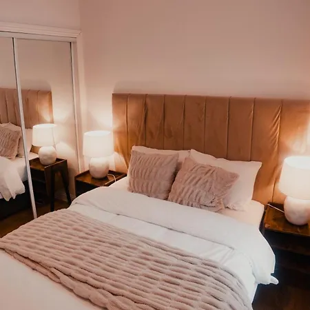 Royal Chambers Serviced Appartamento