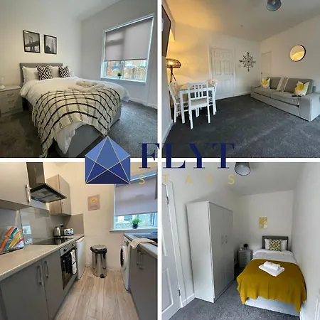 Holiday home Cardonald House