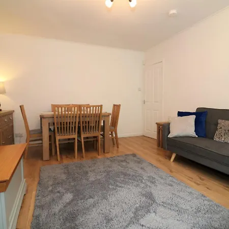 Signature - Gordon House *