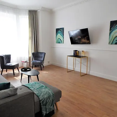 Signature - Langlands House Glasgow