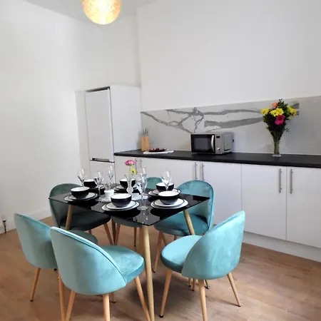 Signature - Langlands House Apartment *