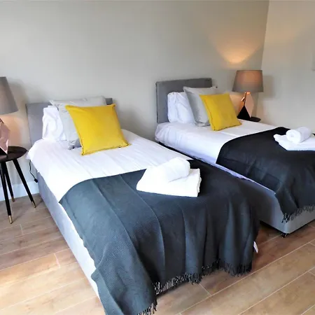 Signature - Langlands House Apartment Glasgow