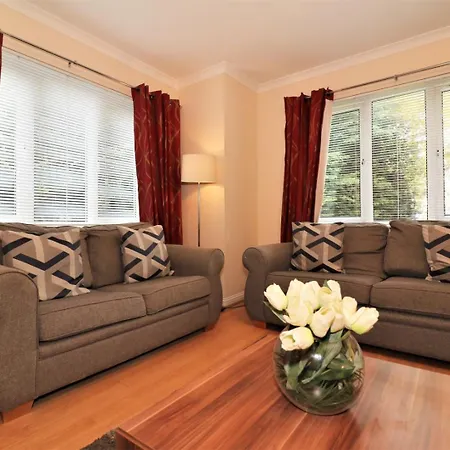 Apartment Signature - Angus House