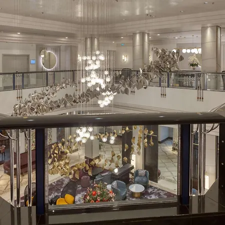 Отель Hilton 4*