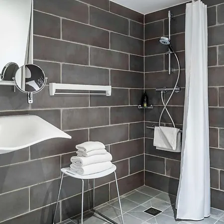 Adagio 4* Glasgow