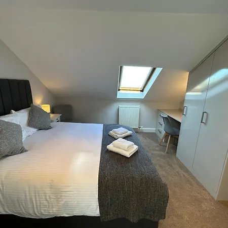 Principal - Crown Circus Duplex Glasgow