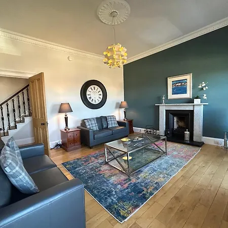 Apartment Principal - Crown Circus Duplex Glasgow