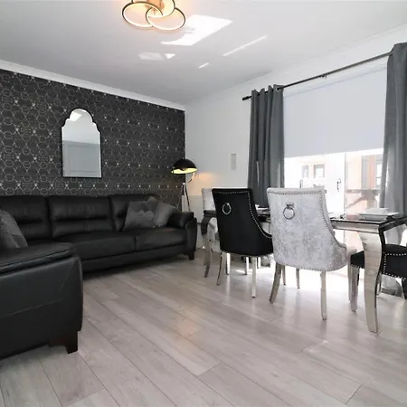 Apartment 2 Bedroom At Secc Hydro Free Parking Glasgow