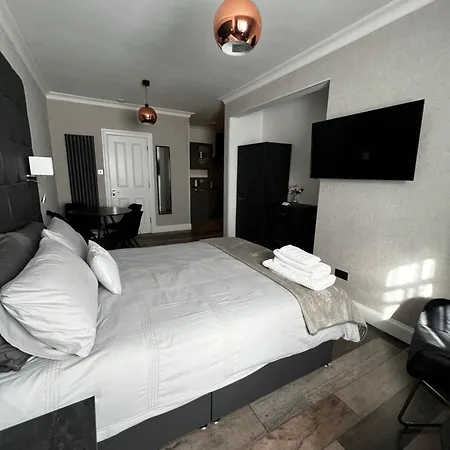 Amani - Centre 4* Glasgow