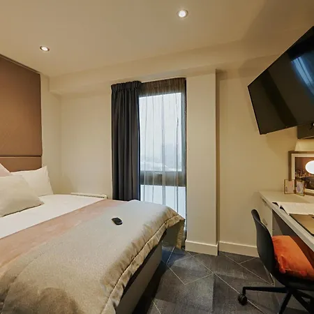 For Students Only Modern Studios In Glasgow West End