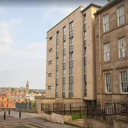 Cosy 1 Bed In Centre Location Glasgow