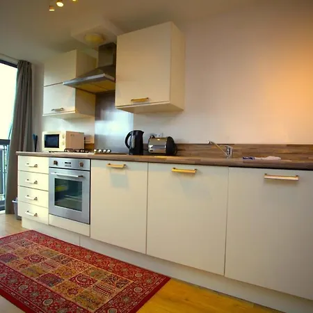 Apartment Cosy 1 Bed In Centre Location