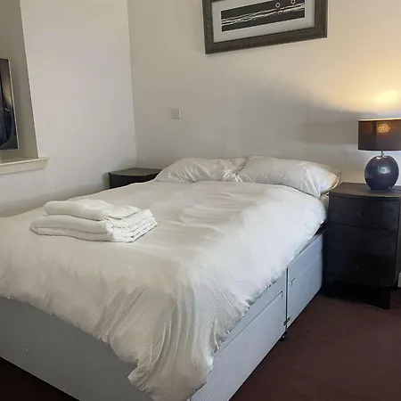 Spacious Flat Next To Station 公寓 格拉斯哥