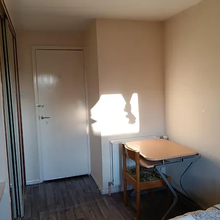 Free Parking Private Millroad Guest house *