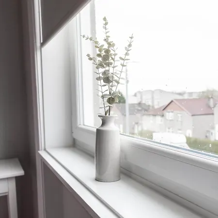 Castlemilk House Holiday home *