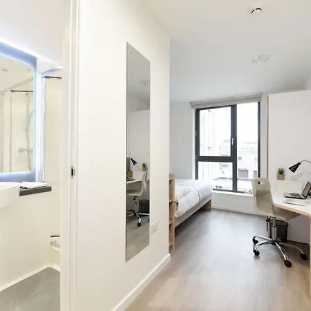 For Students Only St Mungo's In Appartement