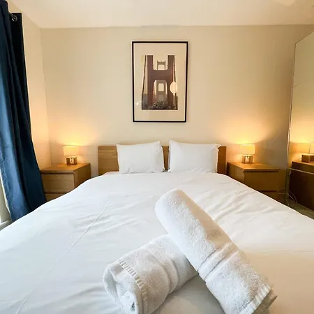 Duplex In * 格拉斯哥