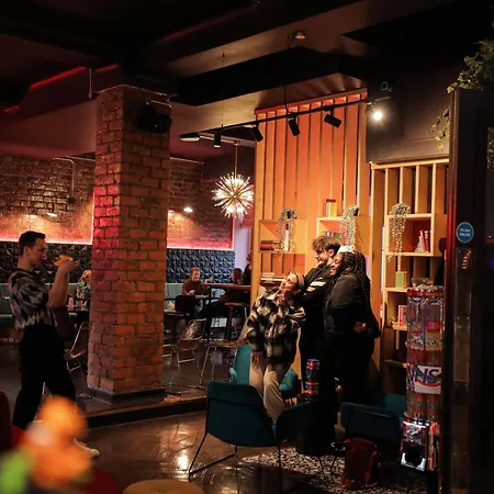 Revolver 글라스고
