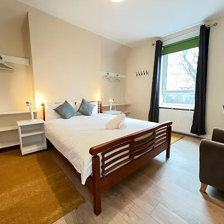 West End Gem 3br Detached Family House Glasgow