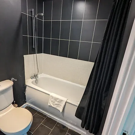 The Pinnacle 4/5 Glasgow