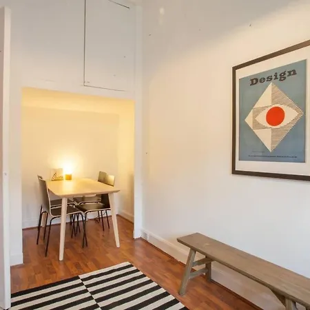 Stunning 2 Bed In Heart Of West End Apartment Glasgow