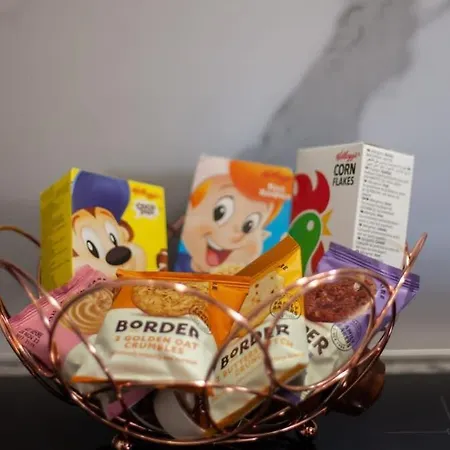 Newly Renovated * Glasgow