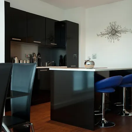 Apartament The Spires Serviced